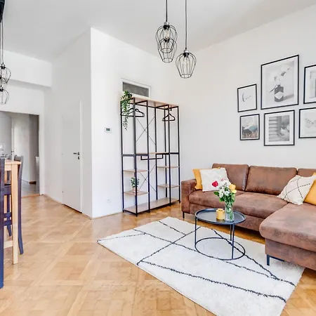 Modern & Stylish Apartments, Multiple Units