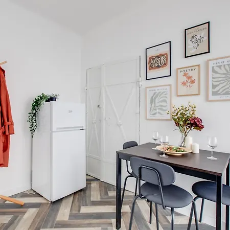 Modern & Stylish Apartments, Multiple Units * Prague