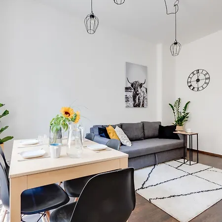 Apartment Modern & Stylish Apartments, Multiple Units Prague