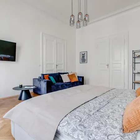 Apartment Modern & Stylish Apartments, Multiple Units Prague