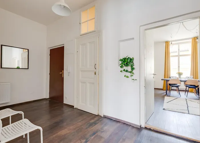 Modern & Stylish Apartments, Multiple Units