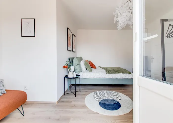 Modern & Stylish Apartments, Multiple Units