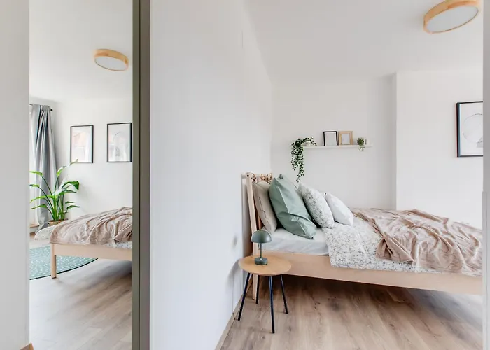 Modern & Stylish Apartments, Multiple Units