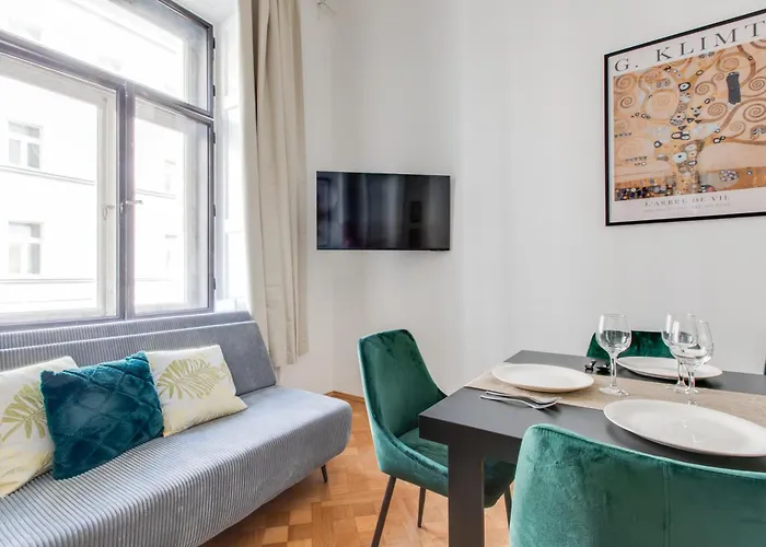 Modern & Stylish Apartments, Multiple Units Apartmán *
