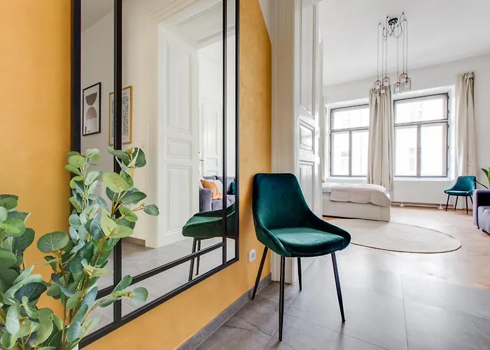 Modern & Stylish Apartments, Multiple Units