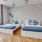 Modern & Stylish Apartments, Multiple Units