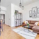 Modern & Stylish Apartments, Multiple Units
