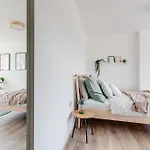 Modern & Stylish Apartments, Multiple Units
