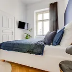 Modern & Stylish Apartments, Multiple Units * Prag