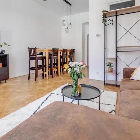 Apartament Modern & Stylish Apartments, Multiple Units *