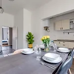 Modern & Stylish Apartments, Multiple Units
