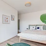 Modern & Stylish Apartments, Multiple Units * Praga